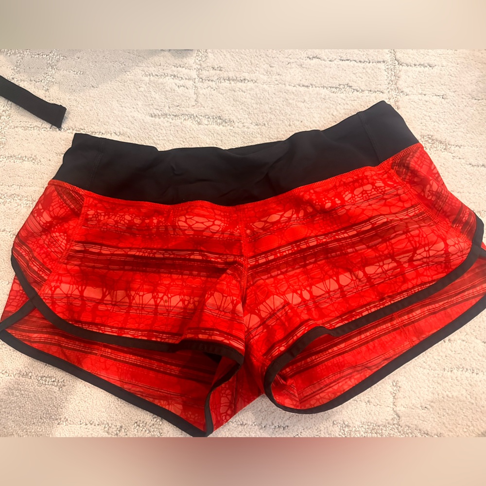Lululemon - size 8 speed shorts